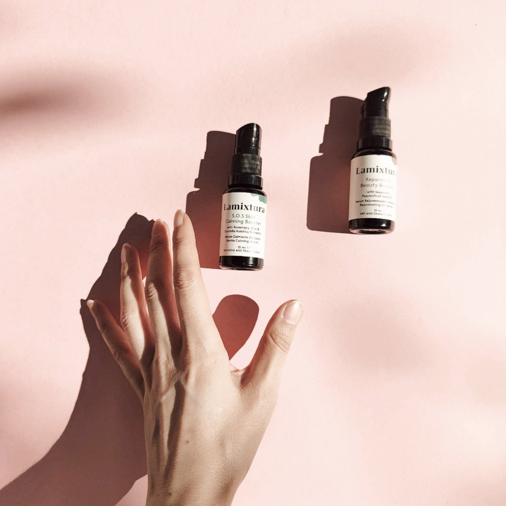 serums ricos en emolientes de calidad, como el escualano, o los aceites de camelia, de aguacate o de sésamo orgánico.