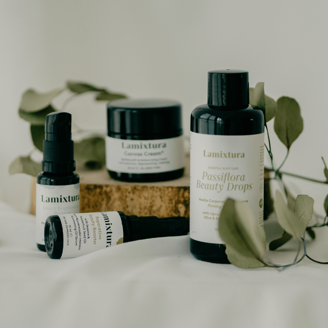 Rutina cara y cuerpo 100% natural y seriamente efectiva.

Complete face and body routine, seriously effective with natural ingredients.
Contains:
 - Canvas Cream: Multifunction facial cream
 - Smart Brightening Booster: Tone unifying serum with Vitamin C
 - Reparative Beauty Booster: Rejuvenating serum
 - Passiflora Beauty Drops: Regenerating Body Careeffective